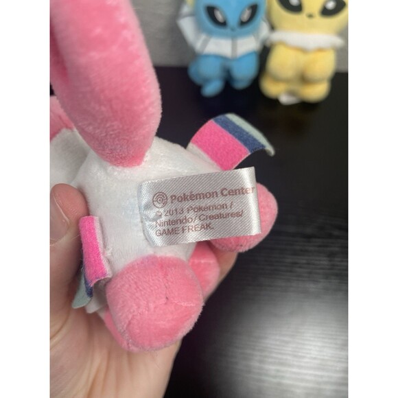 Pokemon Center Pokedoll 2013-2020 Japan Plush Lot of 4 Eeveelution Sylveon ETC - Picture 7 of 13